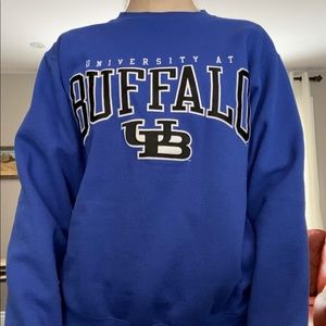 Champion Crewneck💫